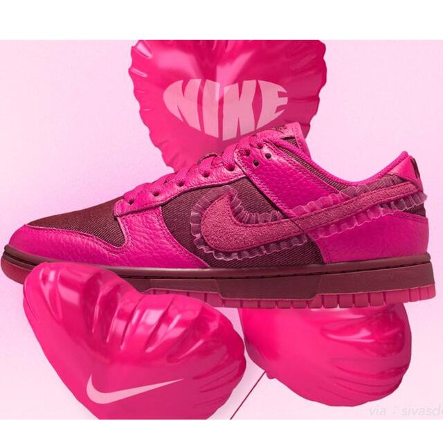 レディースNike WMNS Dunk Low "Valentines Day"