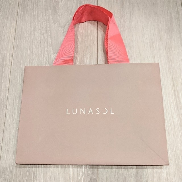 正規激安 ルナソル ショップ袋 ショッパー 中サイズ LUNASOL ルナソル 紙袋 ショップ袋 ショッパー ①