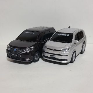 トヨタ(トヨタ)のトヨタ エスクァイア&スペイド プルバックカー 2台セット(ミニカー)