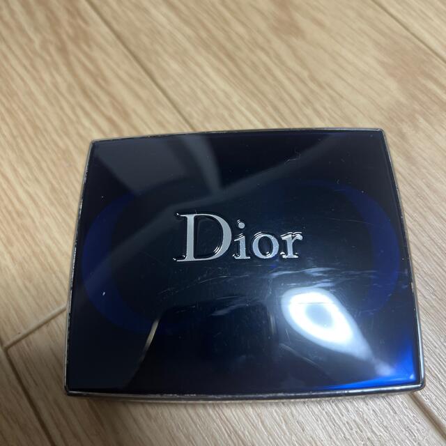 Dior(ディオール)のDior サンククルール　イリディセント　アイシャドウ コスメ/美容のベースメイク/化粧品(アイシャドウ)の商品写真
