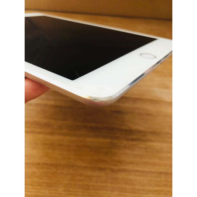 【iPad mini4 128GB Wi-Fiモデル】