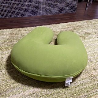 Yogibo Support(ヨギボーサポート) ライムグリーンの通販 by