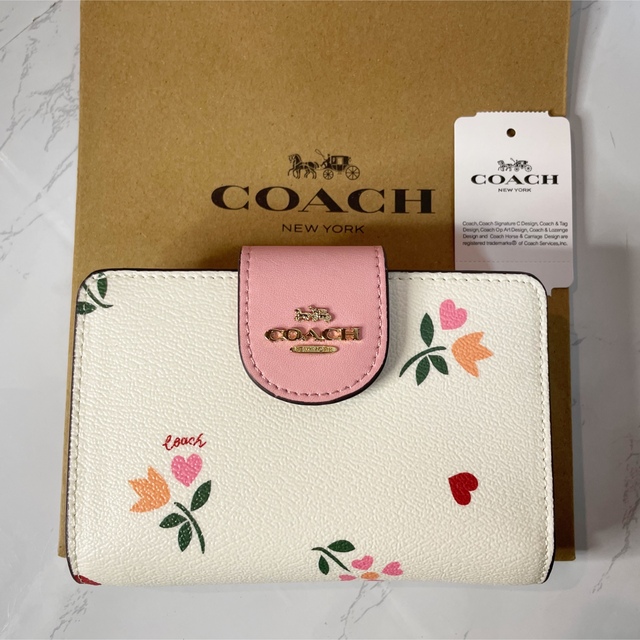 COACH - 【新品-未使用】COACH 財布 二つ折り財布 花柄 ハート の通販