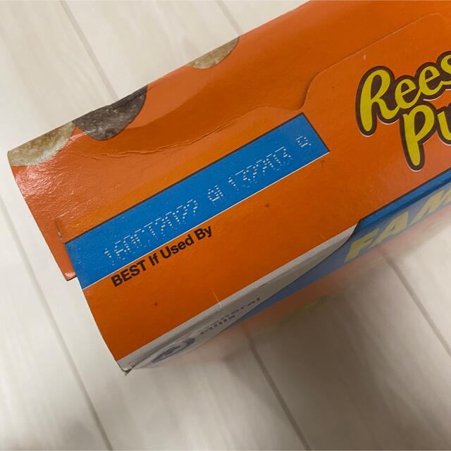 KAWS , Lil Yachty's × Reese’sコラボ シリアル 食品/飲料/酒の食品(菓子/デザート)の商品写真