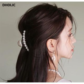 ディーホリック(dholic)の【未使用品】パールバンスクリップ ブラックグレー dholic ディーホリック(バレッタ/ヘアクリップ)