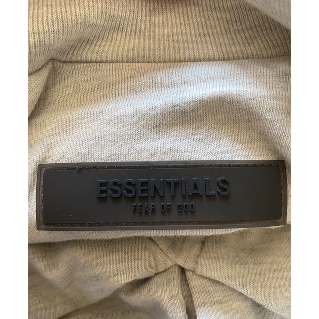 Essential(エッセンシャル)のLサイズ FEAR OF GOD ESSENTIALS 1977 S/S TEE メンズのトップス(Tシャツ/カットソー(半袖/袖なし))の商品写真