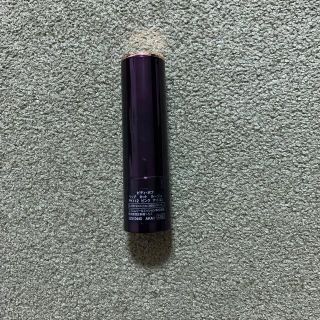 エイボン(AVON)のリップカットルージュ(口紅)