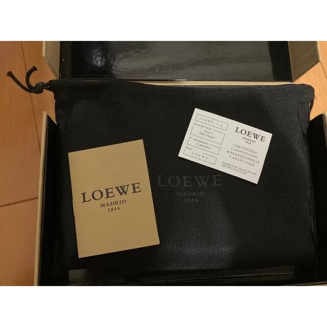 LOEWE(ロエベ)の値下げ　LOEWE ロエベ　長財布 レディースのファッション小物(財布)の商品写真