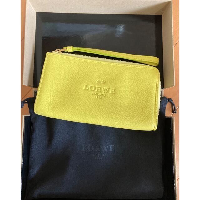 LOEWE(ロエベ)の値下げ　LOEWE ロエベ　長財布 レディースのファッション小物(財布)の商品写真