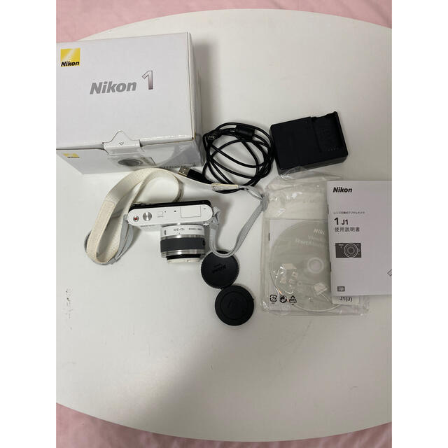 Nikon(ニコン)のニコン1j1 スマホ/家電/カメラのカメラ(ミラーレス一眼)の商品写真