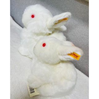 ファミリア(familiar)の新品タグ付★ ドイツ　steiff  シュタイフ　うさぎ　白うさぎ　親子　2匹(ぬいぐるみ)