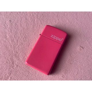 ジッポー(ZIPPO)のZIPPOピンク色　中古(タバコグッズ)