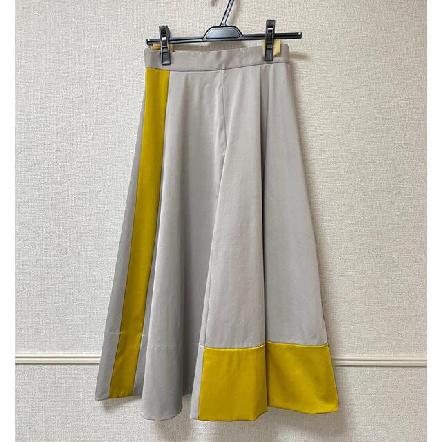 GRACE CONTINENTAL(グレースコンチネンタル)のバイカラーサテンスカート レディースのスカート(ロングスカート)の商品写真