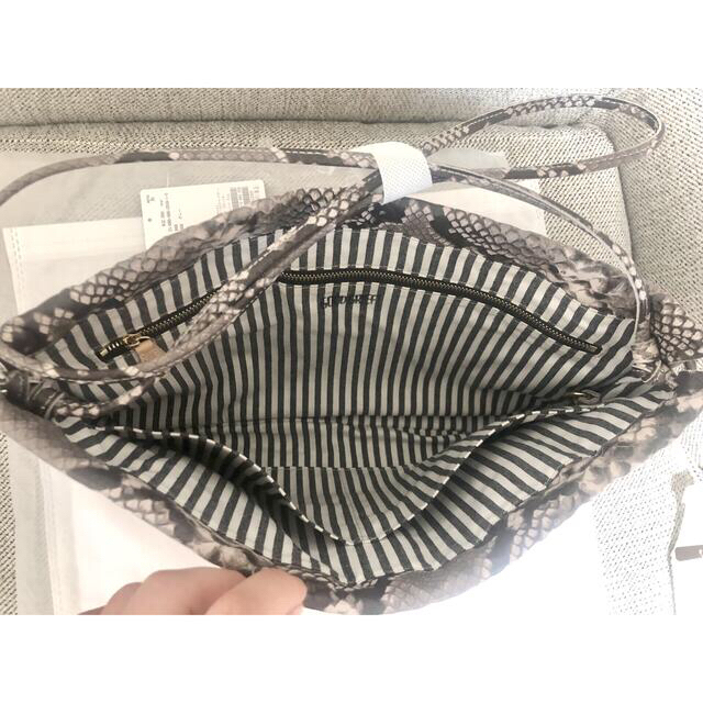 L'Appartement DEUXIEME CLASSE(アパルトモンドゥーズィエムクラス)のGOOD GRIEF !  Python Clutch Bag グッドグリーフ レディースのバッグ(クラッチバッグ)の商品写真