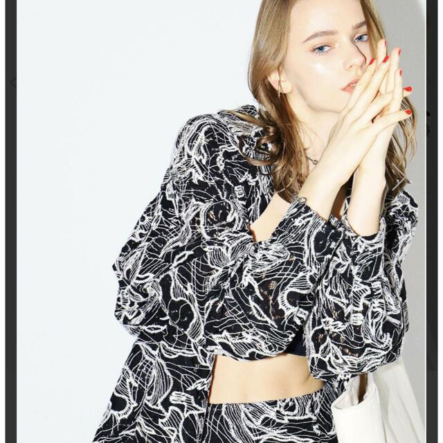 します Bubbles - melt the lady メイデンレースシャツの通販 by shop 春のコレクション single lady the melt pierce トップス tops Tシャツ/カットソー(七分/長袖)