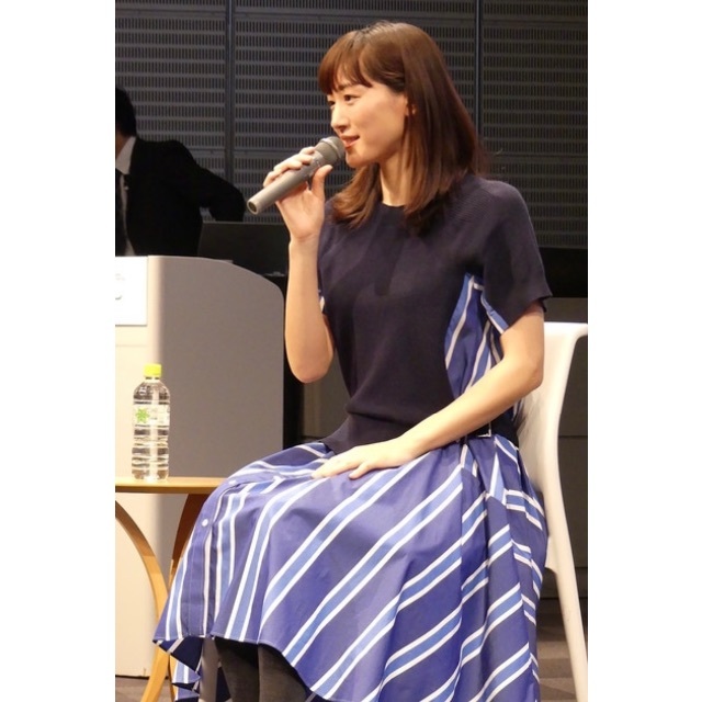 sacai   hii様専用綾瀬はるかさん着用sacai SS ストライプ半袖