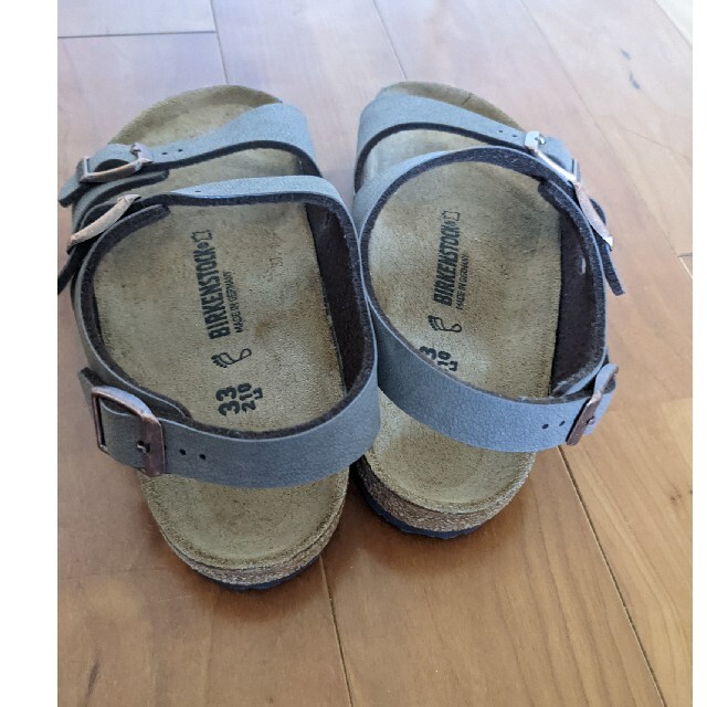 BIRKENSTOCK(ビルケンシュトック)のほぼ未使用　ビルケンシュトック　サンダル　キッズ　ジュニア　21cm キッズ/ベビー/マタニティのキッズ靴/シューズ(15cm~)(サンダル)の商品写真