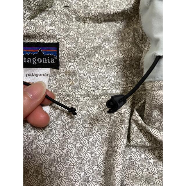 patagonia(パタゴニア)のジャンク品　パタゴニア　ナイロンジャケット　マウンテンパーカー レディースのジャケット/アウター(ナイロンジャケット)の商品写真