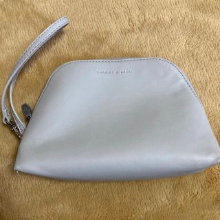 チャールズアンドキース(Charles and Keith)のCHARLES&KEITH ポーチ(ポーチ)