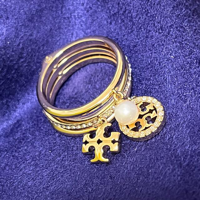 Tory Burch(トリーバーチ)の【大幅値下げ】トリーバーチ　チャームリング　TORY BURCH レディースのアクセサリー(リング(指輪))の商品写真