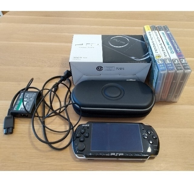 PSP-3000 本体(箱付き)&ソフト４本 セット販売