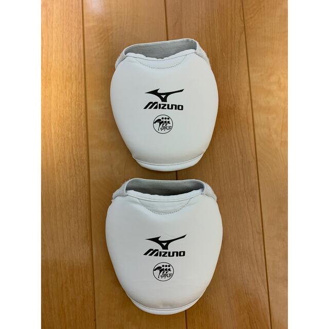 MIZUNO(ミズノ)のノン様専用　ミズノ　空手インステップガード　Mサイズ スポーツ/アウトドアのスポーツ/アウトドア その他(相撲/武道)の商品写真