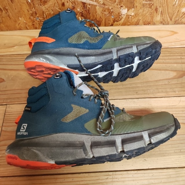 Salomon Predict hike MID GTX ダークグリーン