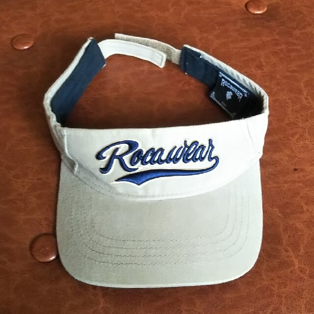 Rocawear(ロカウェア)のサンバイザー スポーツ/アウトドアのテニス(その他)の商品写真