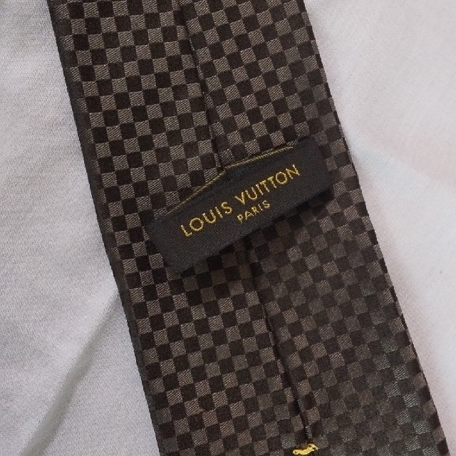 LOUIS VUITTON(ルイヴィトン)のLOUIS VUITTON  ネクタイ    ダークブラウン メンズのファッション小物(ネクタイ)の商品写真