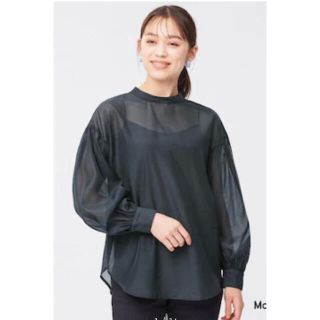 ジーユー(GU)のシアーボリュームスリーブブラウス(長袖)Mサイズ(Tシャツ(長袖/七分))