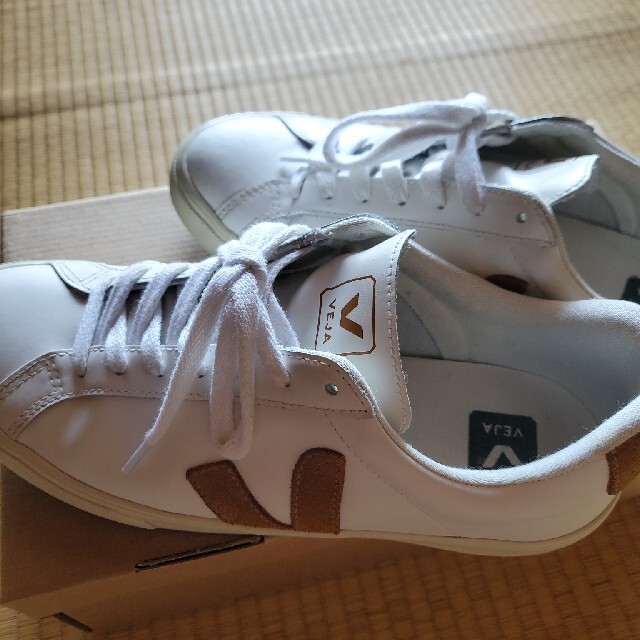 VEJA　ベジャ　スニーカー