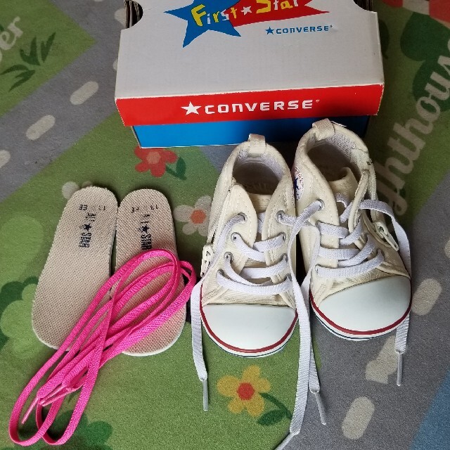 CONVERSE(コンバース)のお値下げ☆CONVERSEスニーカー13cm キッズ/ベビー/マタニティのベビー靴/シューズ(~14cm)(スニーカー)の商品写真