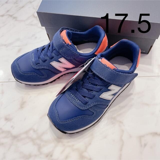 New Balance(ニューバランス)の17.5 新品　ニューバランス　スニーカー　373 デニム　ネイビー　ジュニア キッズ/ベビー/マタニティのキッズ靴/シューズ(15cm~)(スニーカー)の商品写真