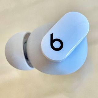 Beats by Dr Dre - 国内正規品☆美品☆Beats Studio Buds ホワイト 左 ...