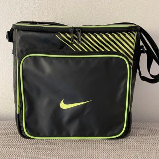 ナイキ(NIKE)のNIKE★ナイキ★サーモス★クーラーバッグ★保冷バッグ(その他)