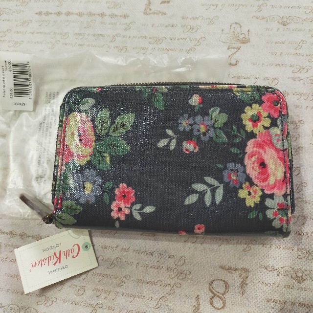 Cath Kidston(キャスキッドソン)のキャスキッドソン 財布 未使用品 レディースのファッション小物(財布)の商品写真