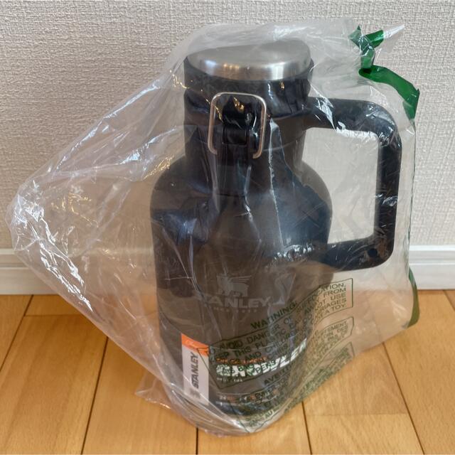 Stanley(スタンレー)の【希少品】未開封　スタンレー  グロウラー　1 9L ブラック スポーツ/アウトドアのアウトドア(登山用品)の商品写真