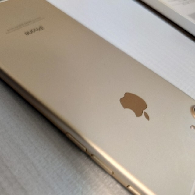 iPhone7 32GB ゴールドdocomo 2