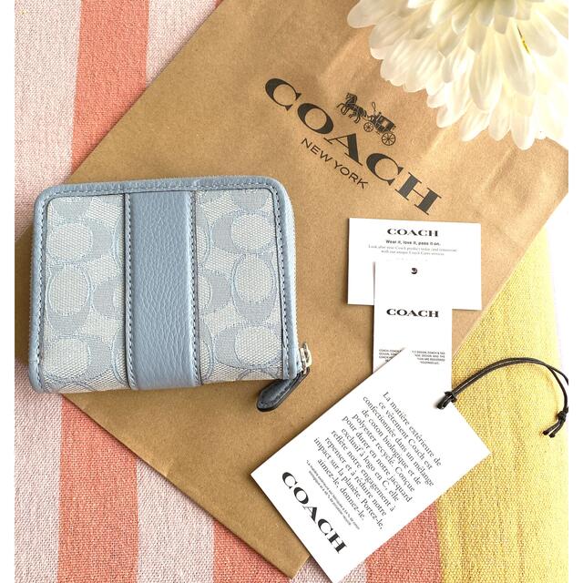 COACH(コーチ)のCOACHコーチ♡最新作シグネチャーパステルカラー２つ折り財布　ラウンドジップ レディースのファッション小物(財布)の商品写真