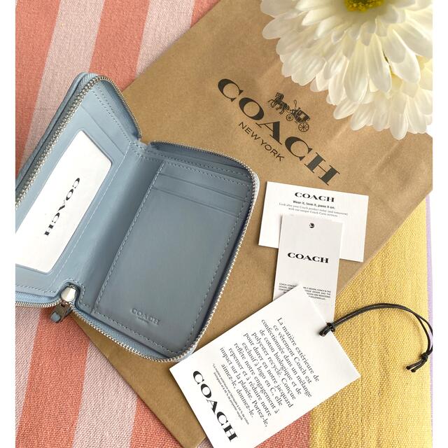 COACH(コーチ)のCOACHコーチ♡最新作シグネチャーパステルカラー２つ折り財布　ラウンドジップ レディースのファッション小物(財布)の商品写真