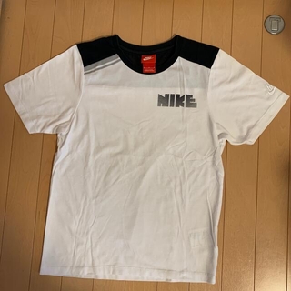 ナイキ(NIKE)のNIKE Tシャツ　140〜150センチ(Mサイズ)(Tシャツ/カットソー)