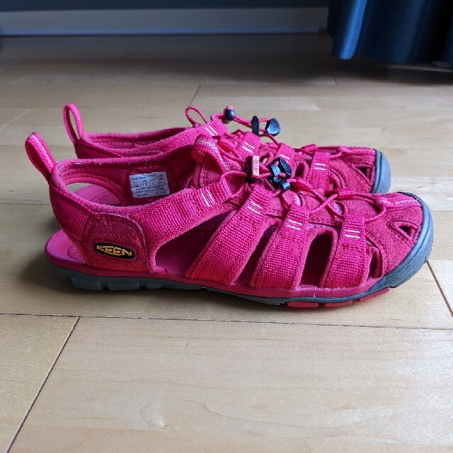 KEEN   サンダル  24.5cm  赤 レディースの靴/シューズ(サンダル)の商品写真