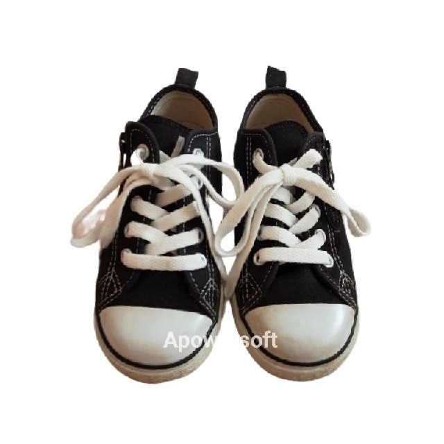 CONVERSE(コンバース)のキッズコンバース　黒　ローカット　18センチ キッズ/ベビー/マタニティのキッズ靴/シューズ(15cm~)(スニーカー)の商品写真