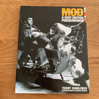 MOD:A VERY BRITISH PHENOMENON(P)(洋書)