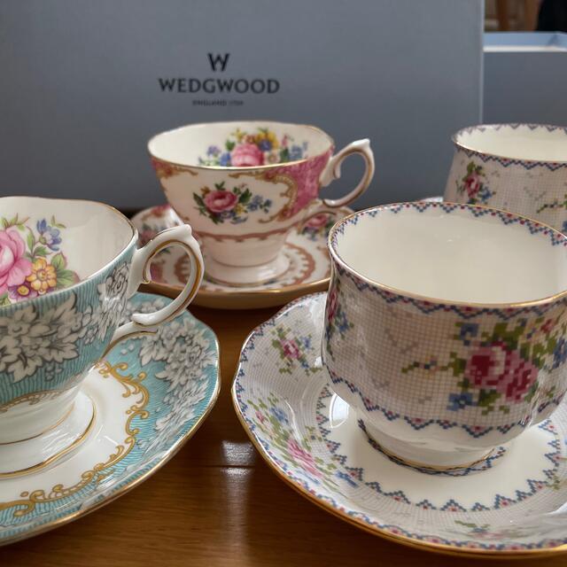 ROYAL ALBERT/ロイヤルアルバート　カップ＆ソーサー4客