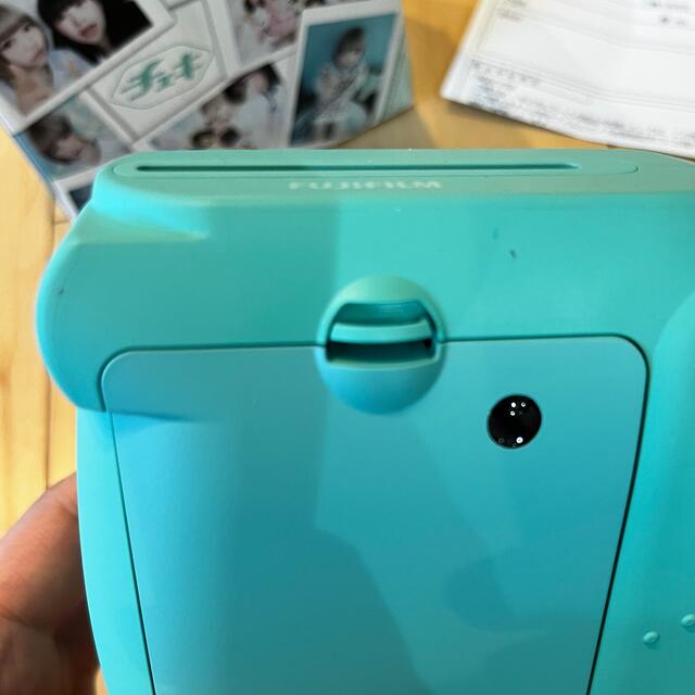 富士フイルム(フジフイルム)の【りほ様専用】FUJIFILM チェキ　instax mini8＋プラス　ミント スマホ/家電/カメラのカメラ(フィルムカメラ)の商品写真