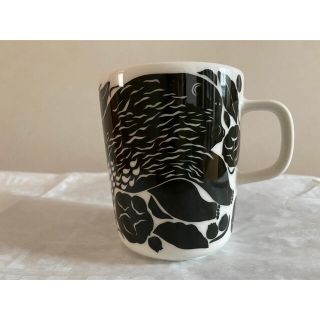 マリメッコ(marimekko)のマリメッコ marimekko 『カルフエモ』のマグカップ 250ml(グラス/カップ)