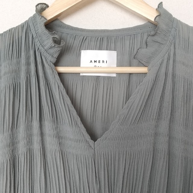 Ameri VINTAGE(アメリヴィンテージ)のアメリ　AMERI  SHIRRING PLEATS DRESS　Sサイズ レディースのワンピース(ロングワンピース/マキシワンピース)の商品写真