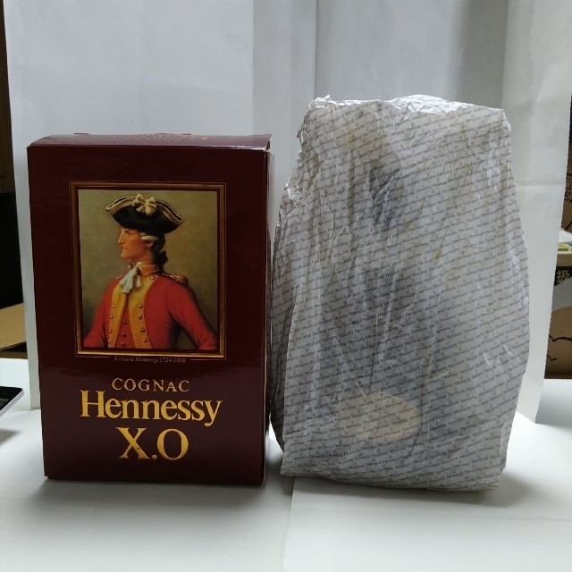 【yamaさん専用】ヘネシー Hennessy XO 40％vol 0.7L 食品/飲料/酒の酒(ブランデー)の商品写真