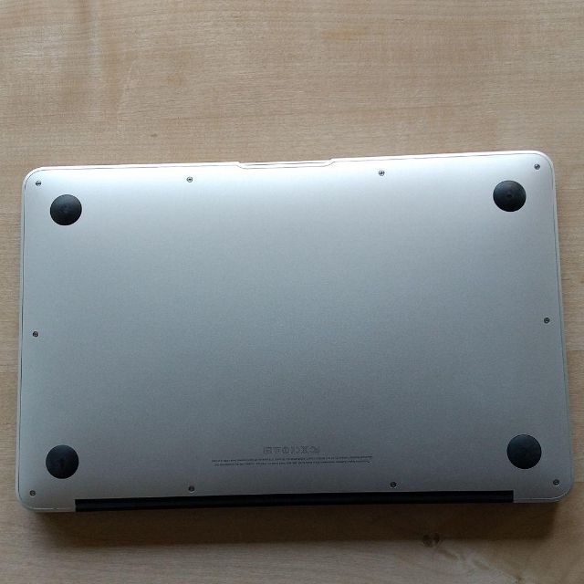 MacBook Air 11 inch Early 2014　マックブック